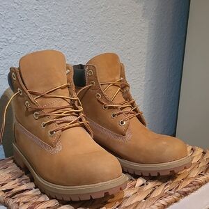 Timberland Tan Lace-Up Ankle Boots